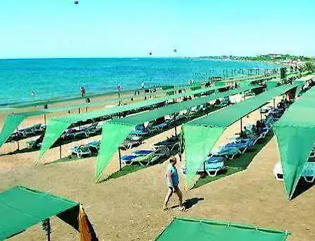 Serenis Hotell 4*